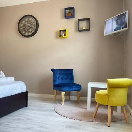 Appartement Au Coin De Yourhosthelper *